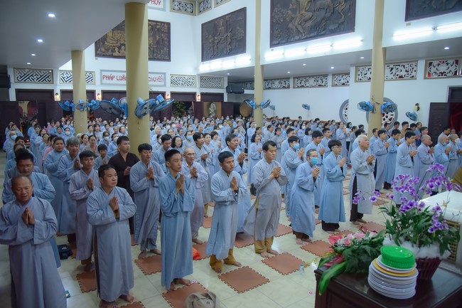 Prostrating five hundred names Bodhisattva Avalokitesvara