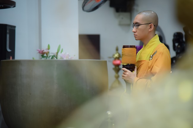 Prostrating five hundred names Bodhisattva Avalokitesvara