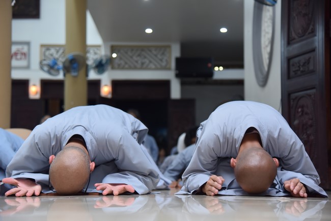 Prostrating five hundred names Bodhisattva Avalokitesvara