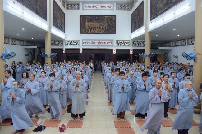 Prostrating five hundred names Bodhisattva Avalokitesvara