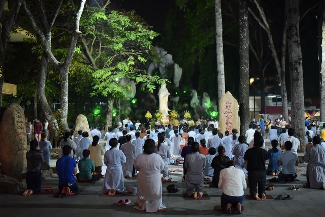 Prostrating five hundred names Bodhisattva Avalokitesvara