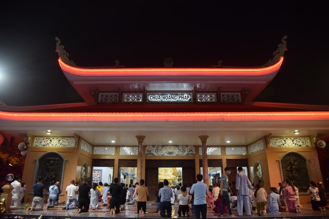 Prostrating five hundred names Bodhisattva Avalokitesvara