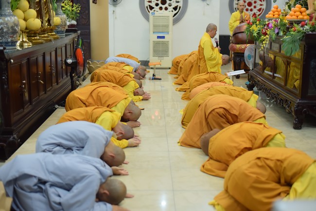 Prostrating five hundred names Bodhisattva Avalokitesvara