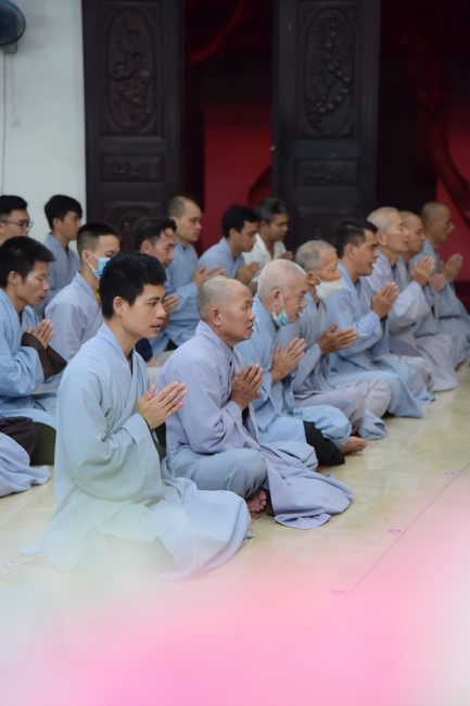 Prostrating five hundred names Bodhisattva Avalokitesvara