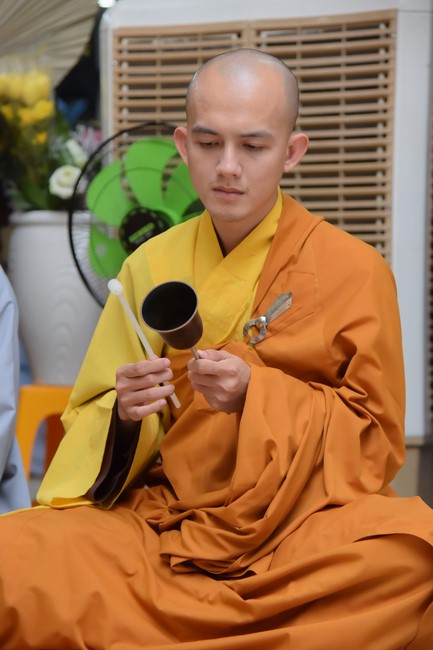 Prostrating five hundred names Bodhisattva Avalokitesvara