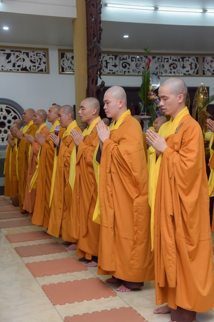 Prostrating five hundred names Bodhisattva Avalokitesvara