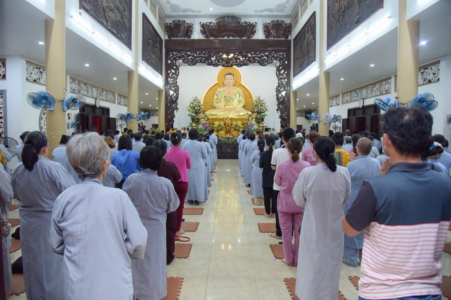 Prostrating five hundred names Bodhisattva Avalokitesvara