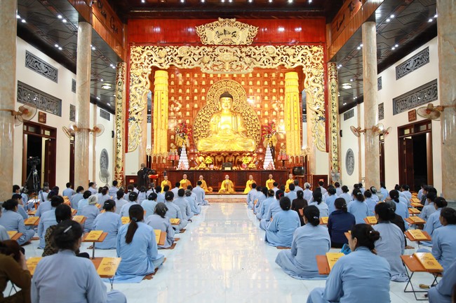 The 1st day of Peace Lighting Assembly on the anniversary Bodhisattva Avalokitesvara at Co Am Temple