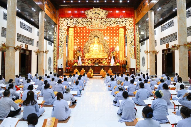 The 1st day of Peace Lighting Assembly on the anniversary Bodhisattva Avalokitesvara at Co Am Temple