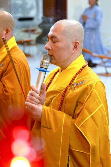 The 1st day of Peace Lighting Assembly on the anniversary Bodhisattva Avalokitesvara at Co Am Temple