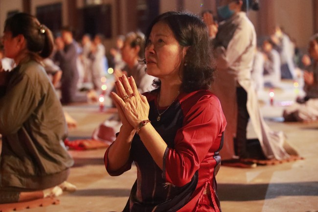 The commemoration of Avalokitesvara Bodhisattva 's ordination of  Co Am Pagoda