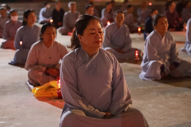 The commemoration of Avalokitesvara Bodhisattva 's ordination of  Co Am Pagoda