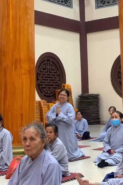 Prostrating Bodhisattva Avalokitesvara 's  names at Giai Lam pagoda