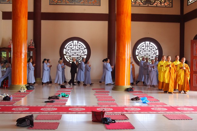 One - Day Retreat at Giai Lam pagoda in Ha Tinh