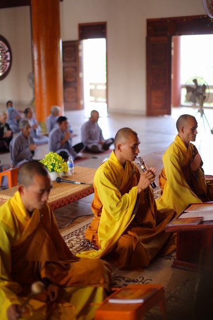 One - Day Retreat at Giai Lam pagoda in Ha Tinh
