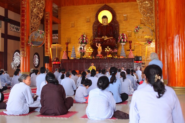 One - Day Retreat at Giai Lam pagoda in Ha Tinh