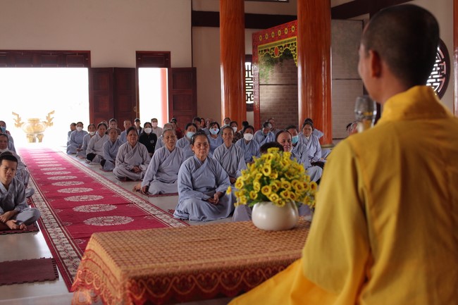 One - Day Retreat at Giai Lam pagoda in Ha Tinh