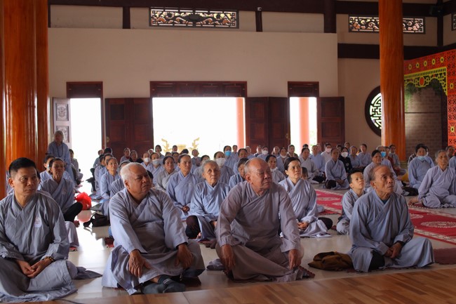 One - Day Retreat at Giai Lam pagoda in Ha Tinh