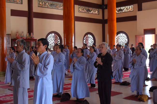 One - Day Retreat at Giai Lam pagoda in Ha Tinh