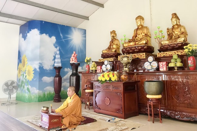 One - Day Retreat at Dong Cao pagoda