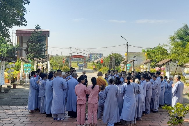 One - Day Retreat at Dong Cao pagoda
