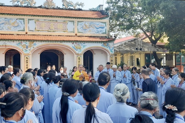 One - Day Retreat at Dong Cao pagoda