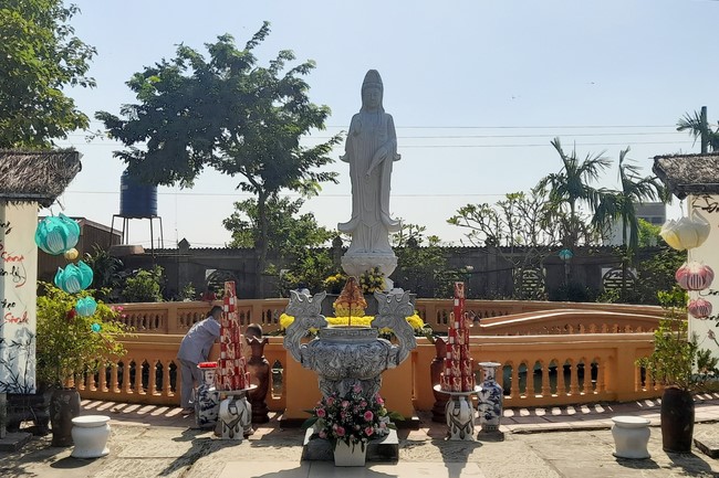 One - Day Retreat at Dong Cao pagoda
