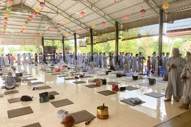One - Day  Peaceful Retreat at Suoi Phap Pagoda