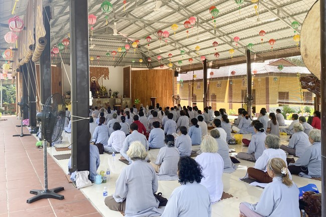 One - Day  Peaceful Retreat at Suoi Phap Pagoda