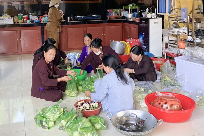 One - Day  Peaceful Retreat at Suoi Phap Pagoda