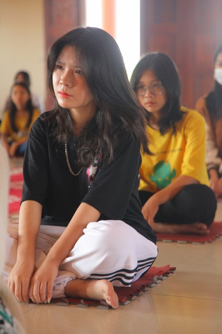 One-day Retreat for Teenager at Giai Lam pagoda