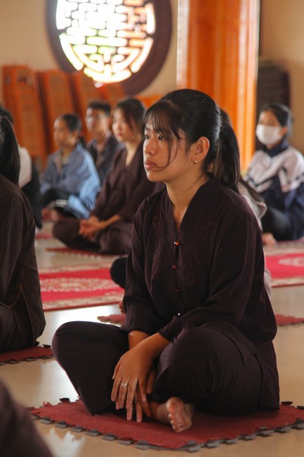 One-day Retreat for Teenager at Giai Lam pagoda