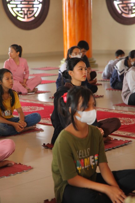 One-day Retreat for Teenager at Giai Lam pagoda