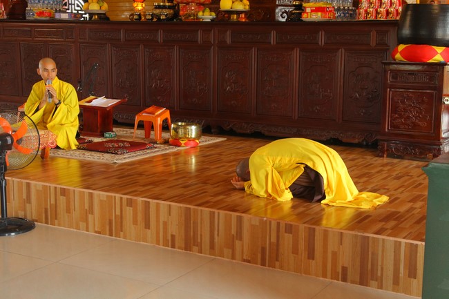 One-day Retreat for Teenager at Giai Lam pagoda