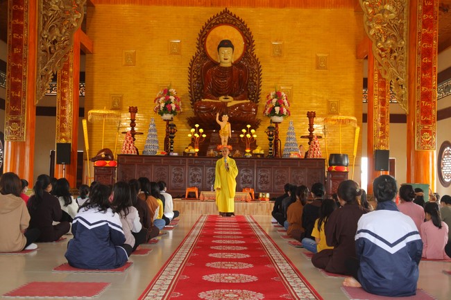One-day Retreat for Teenager at Giai Lam pagoda