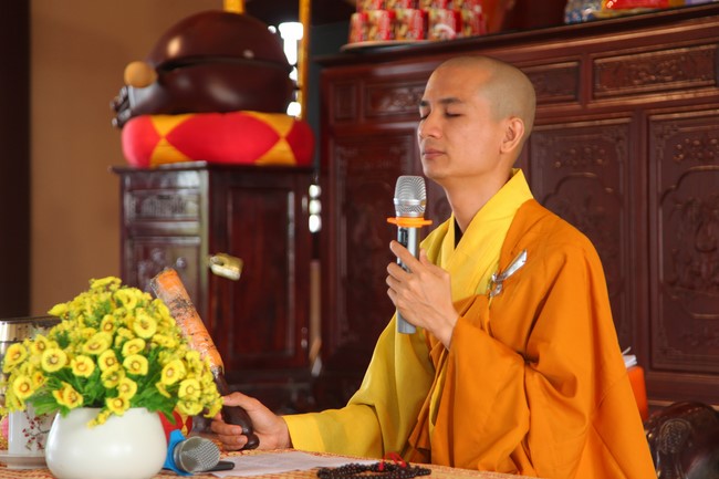 One-day Retreat for Teenager at Giai Lam pagoda