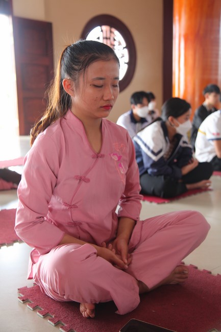One-day Retreat for Teenager at Giai Lam pagoda