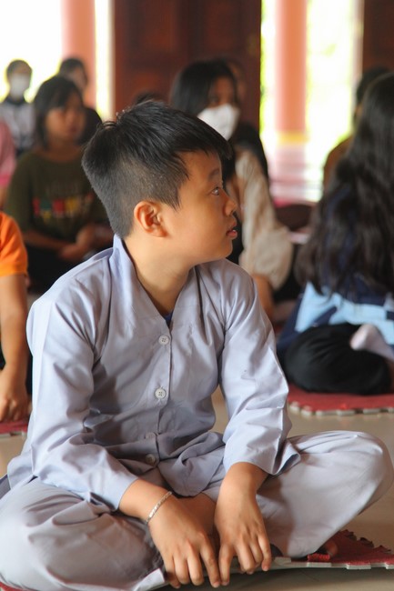 One-day Retreat for Teenager at Giai Lam pagoda