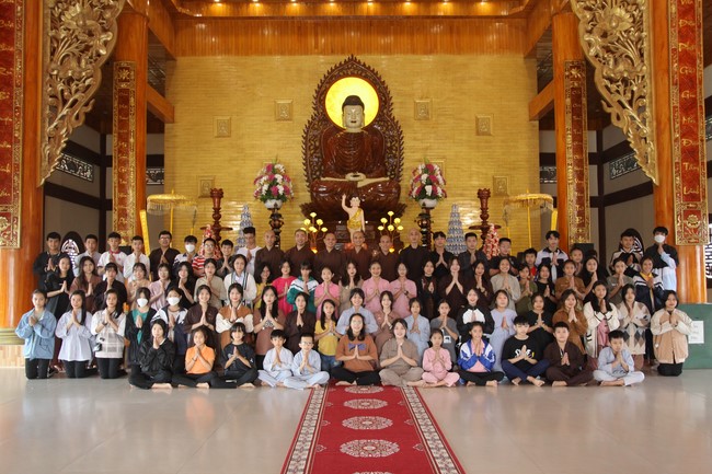 One-day Retreat for Teenager at Giai Lam pagoda