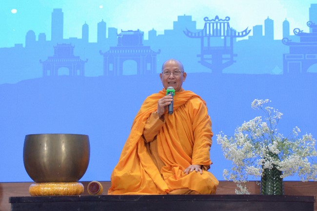 Khoá tu “Gốc Rễ Tâm Linh Xin Bồi Đắp” – CLB Nhân sinh