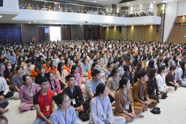 Khoá tu “Gốc Rễ Tâm Linh Xin Bồi Đắp” – CLB Nhân sinh