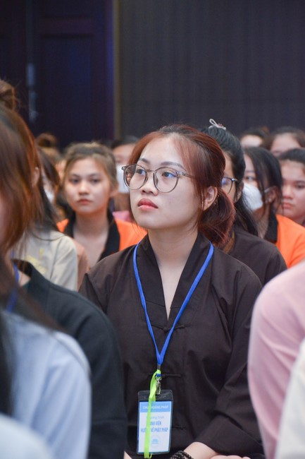 Khoá tu “Gốc Rễ Tâm Linh Xin Bồi Đắp” – CLB Nhân sinh