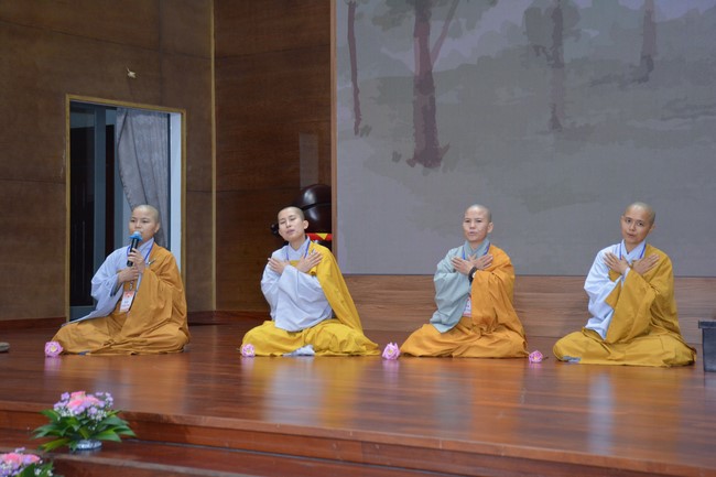 Khoá tu “Gốc Rễ Tâm Linh Xin Bồi Đắp” – CLB Nhân sinh