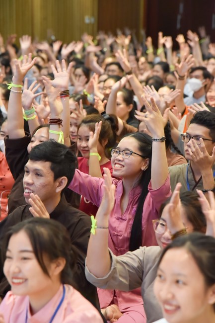 Khoá tu “Gốc Rễ Tâm Linh Xin Bồi Đắp” – CLB Nhân sinh