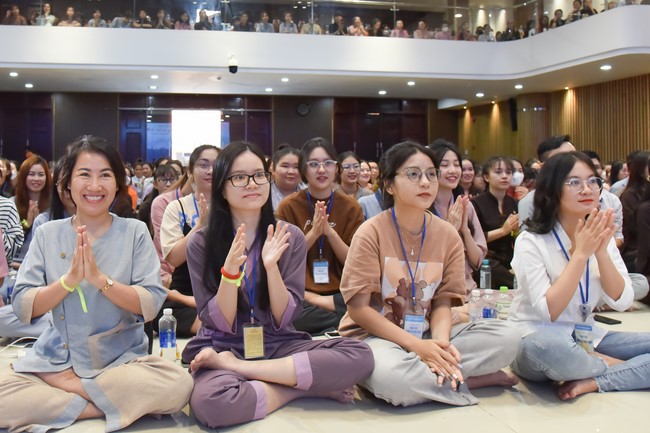 Khoá tu “Gốc Rễ Tâm Linh Xin Bồi Đắp” – CLB Nhân sinh