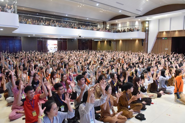 Khoá tu “Gốc Rễ Tâm Linh Xin Bồi Đắp” – CLB Nhân sinh