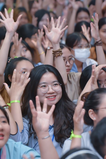 Khoá tu “Gốc Rễ Tâm Linh Xin Bồi Đắp” – CLB Nhân sinh