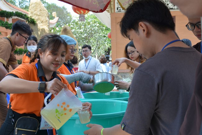 Khoá tu “Gốc Rễ Tâm Linh Xin Bồi Đắp” – CLB Nhân sinh