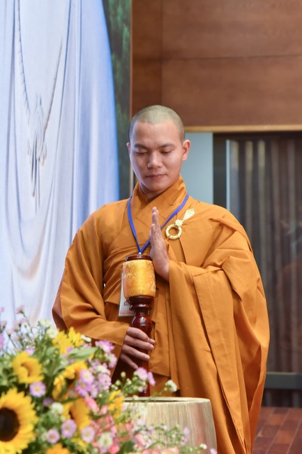 Khoá tu “Gốc Rễ Tâm Linh Xin Bồi Đắp” – CLB Nhân sinh