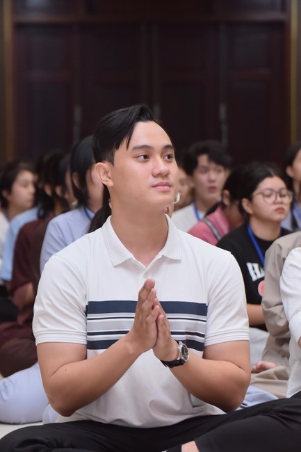 Khoá tu “Gốc Rễ Tâm Linh Xin Bồi Đắp” – CLB Nhân sinh